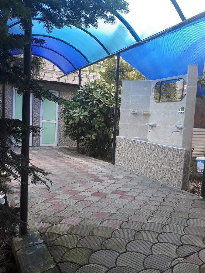 Гостевой Дом У Левы Gagry Exterior photo