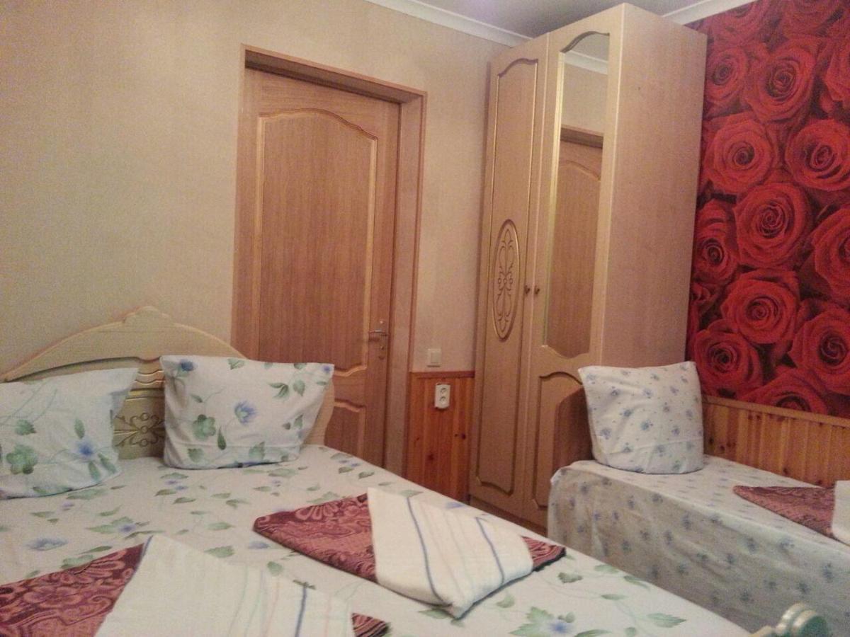Гостевой Дом У Левы Gagry Exterior photo